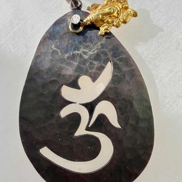 Vintage Sterling Silver & 18K Gold Om Ganesh Pendant India Artisan Jewelry - Picture 11 of 15